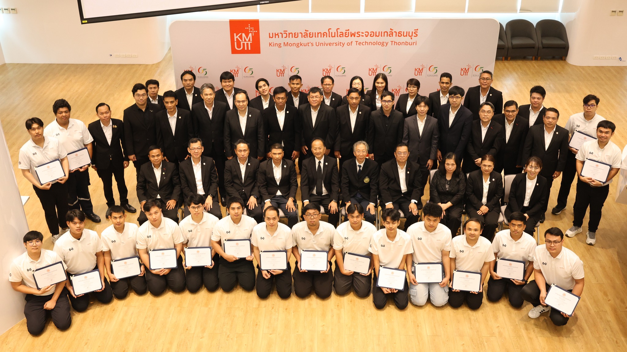 581037440_861149959762547_3042736257141433989_n