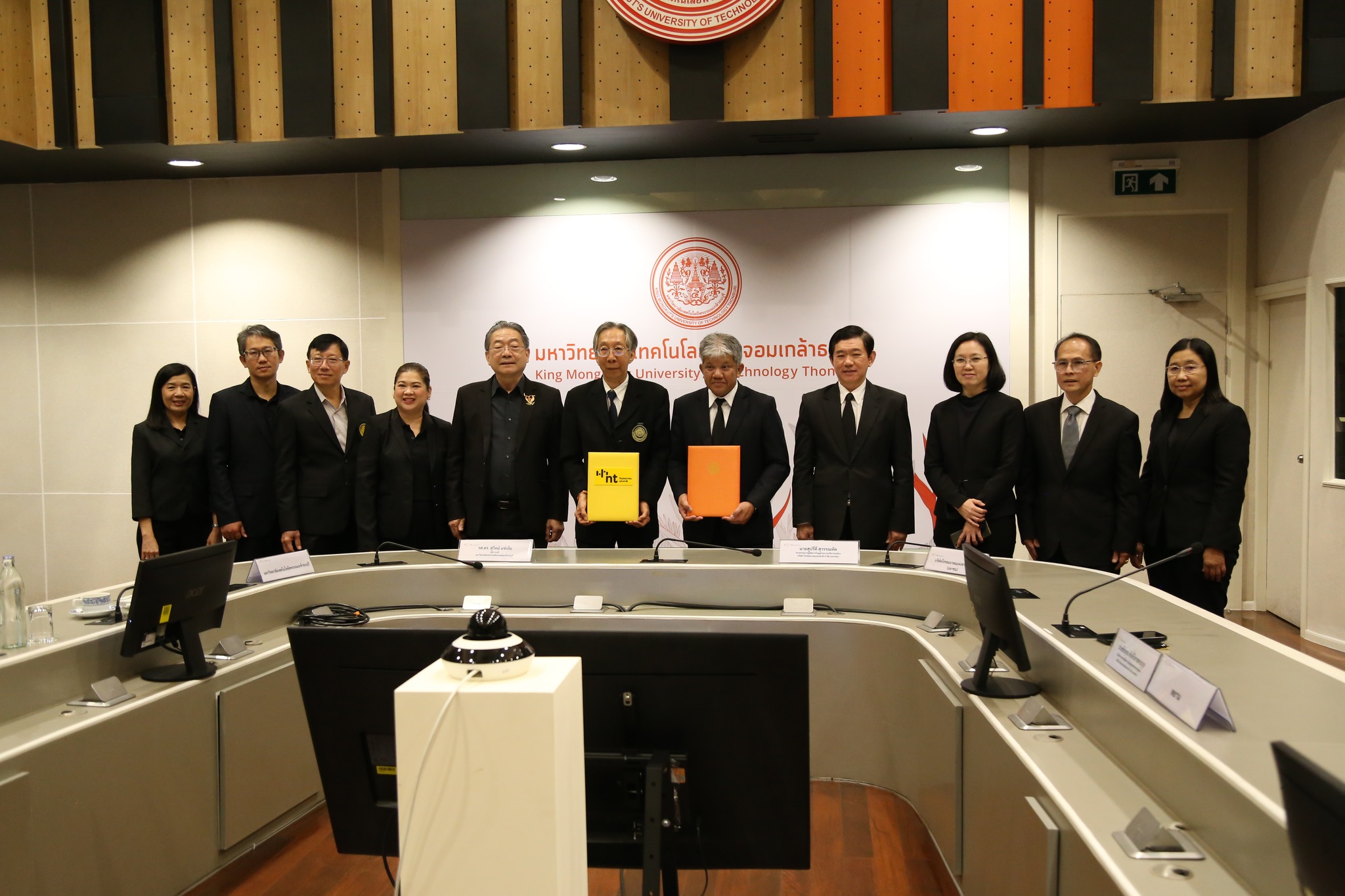 581853569_861288916415318_5888517166993684505_n